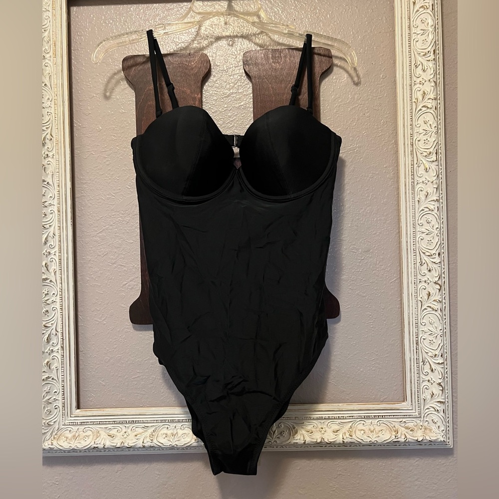NWT Old Navy Padded with Underwire One Piece Swimsuit